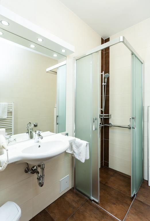 Gaestehaus Ferk - Fruehstueckspension, Bed & Breakfast Bad Radkersburg Værelse billede