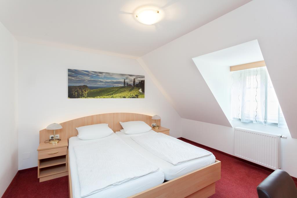 Gaestehaus Ferk - Fruehstueckspension, Bed & Breakfast Bad Radkersburg Værelse billede